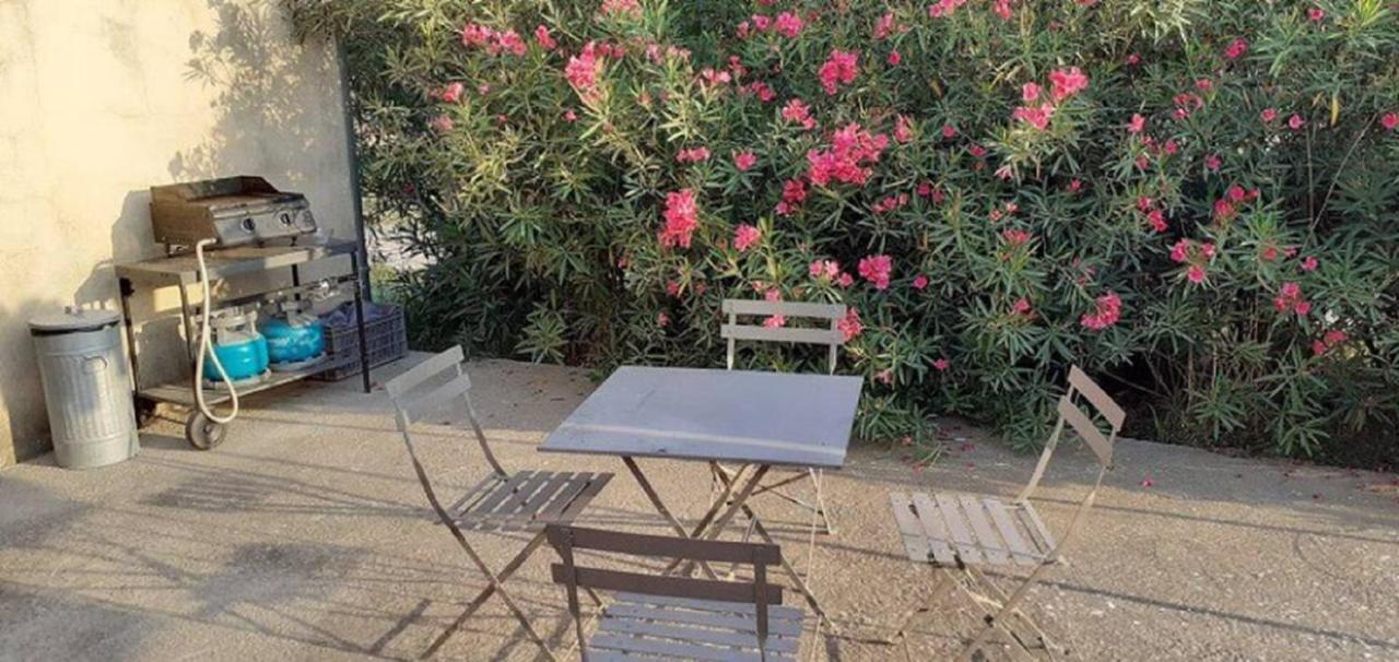 Le Petit Mas En Provence Avec Piscine Villa Barbentane ภายนอก รูปภาพ